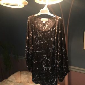 MK tie-dye 3/4 shirt